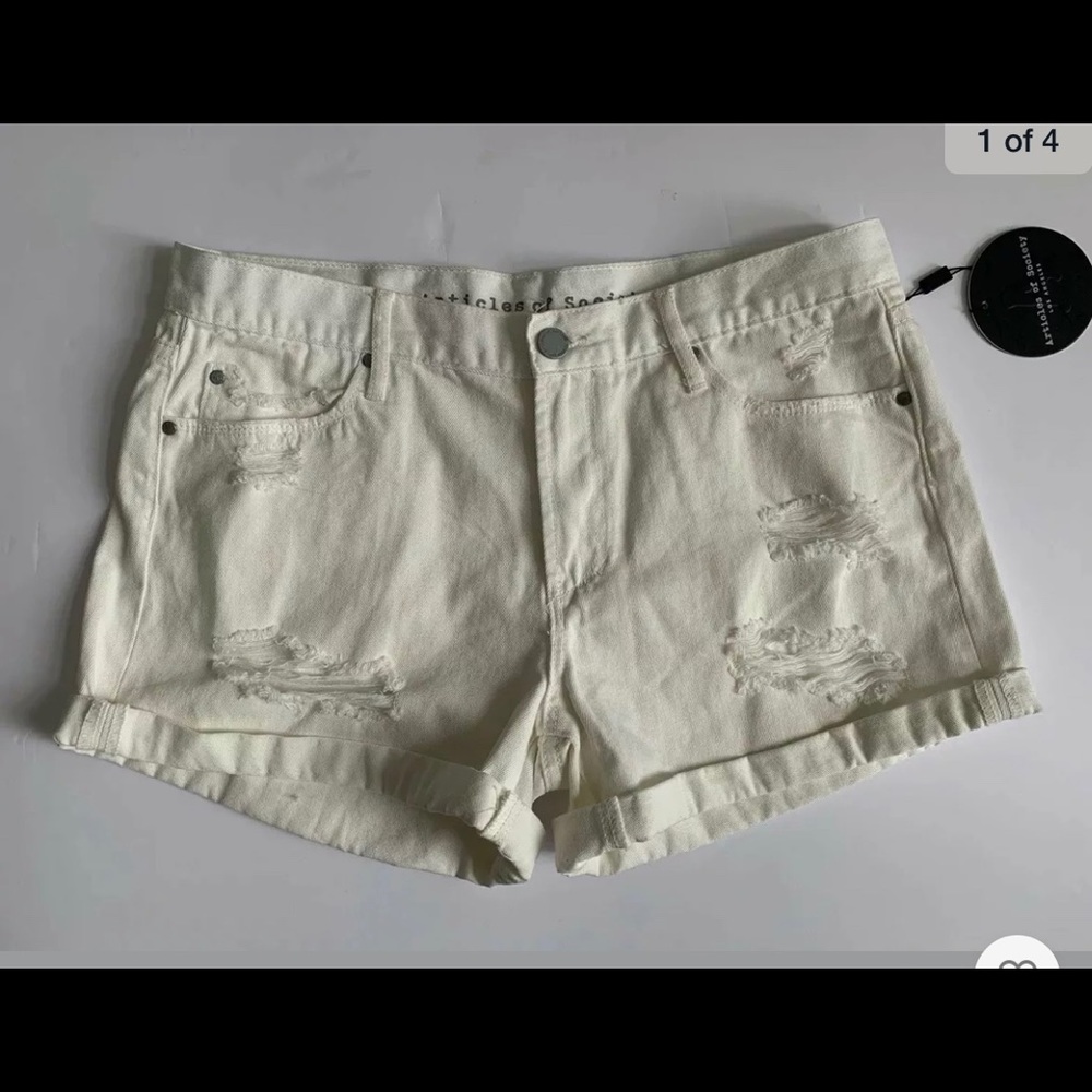 NWT Articles Of Society  White Womens 28  Shorts